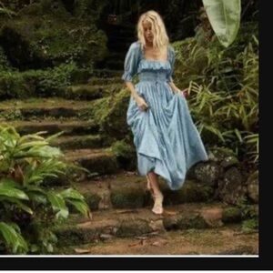 Worn once. Excellent condition.  DÔEN Sol garden dress xs in blue